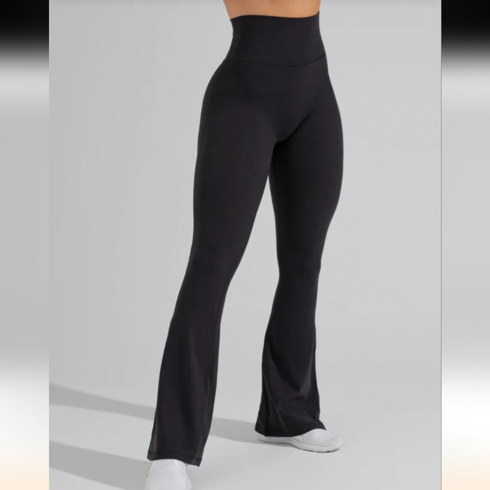 Buffbunny Collection Legacy Flare Legging Womens Small Onyx Black